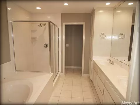 1005 Lillian Dr, Modesto, CA 95355 photo 15