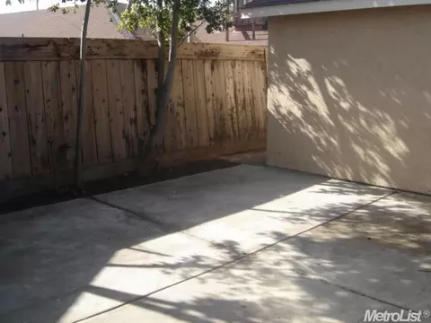 2036 Peggy Ln, Modesto, CA 95351 photo 5