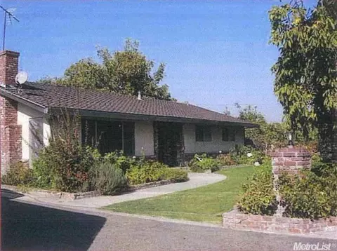 5043 Tully Rd, Modesto, CA 95356 photo 1
