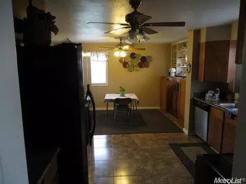 312 S Emerald Ave, Modesto, CA 95351 photo 17