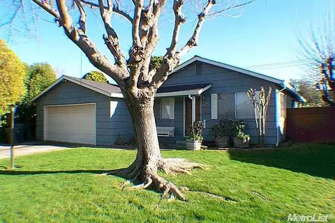 6032 Denver Dr, Carmichael, CA 95608 photo 1