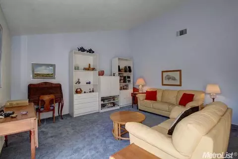236 Grande Ave, Davis, CA 95616 photo 4