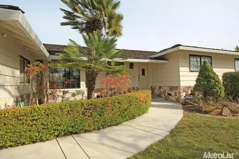 4706 Ritter Ct, Carmichael, CA 95608 photo 2