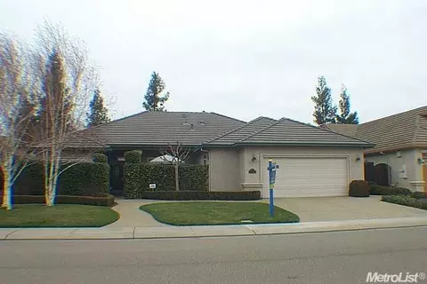 2679 Paradise Dr, Lodi, CA 95242 photo 1
