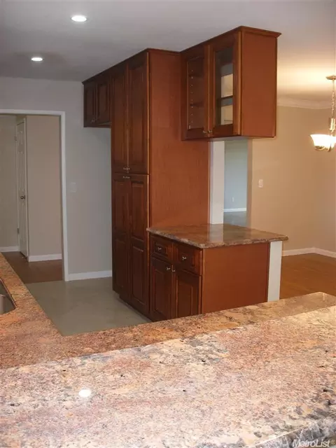 2801 Sheffield Ln, Modesto, CA 95350 photo 11