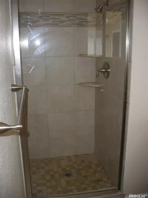 2801 Sheffield Ln, Modesto, CA 95350 photo 16