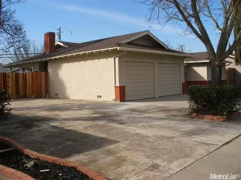2801 Sheffield Ln, Modesto, CA 95350 photo 2