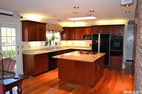 4300 Virgusell Cir, Carmichael, CA 95608 photo 2