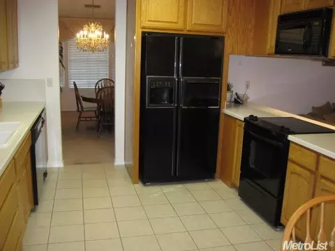 3008 Darius Ln, Modesto, CA 95355 photo 8