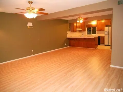 437 Sutton Pl, Auburn, CA 95603 photo 4