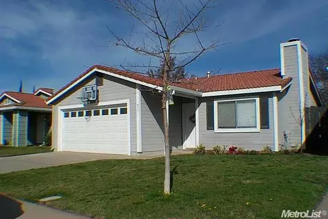 837 Grapeleaf Way, Modesto, CA 95356 photo 1