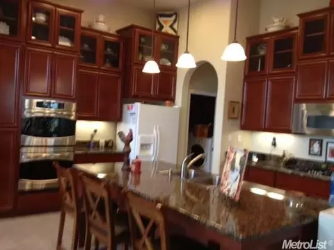 1487 Vasco St, Manteca, CA 95337 photo 4