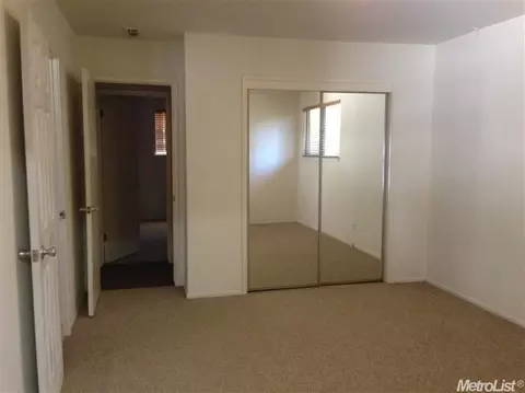 5518 Gibbons Dr, Carmichael, CA 95608 photo 6