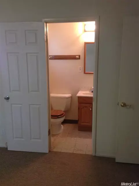 5518 Gibbons Dr, Carmichael, CA 95608 photo 8