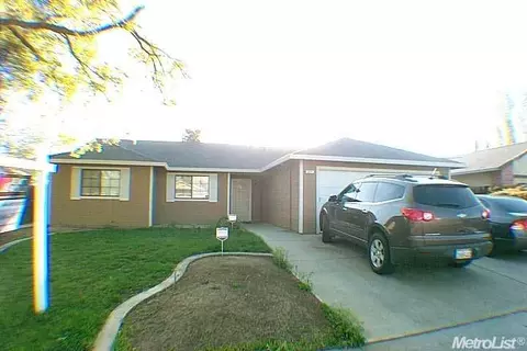 221 Tyler St, Patterson, CA 95363 photo 1