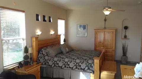 1257 Buzzini Ct, Ripon, CA 95366 photo 14