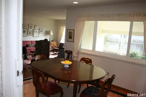 800 Maplewood Dr, Lodi, CA 95240 photo 12