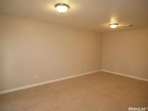 1514 Inyo Ln, Modesto, CA 95358 photo 7