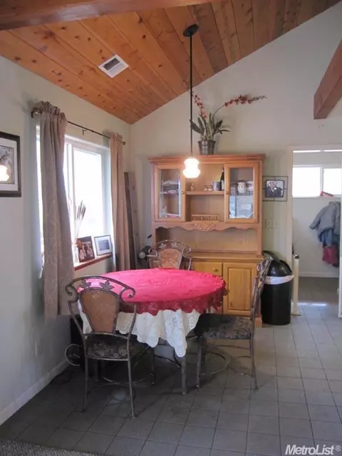 21605 Armstrong, Grass Valley, CA 95949 photo 5