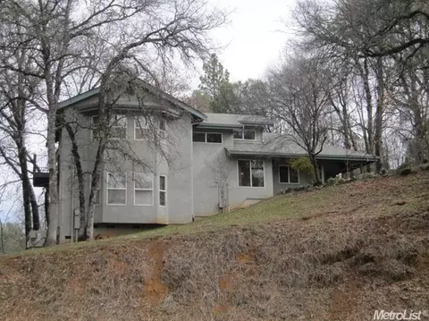 21605 Armstrong, Grass Valley, CA 95949 photo 1