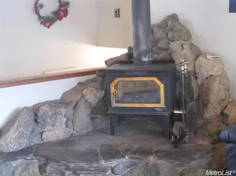 21605 Armstrong, Grass Valley, CA 95949 photo 4