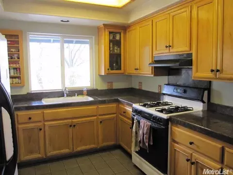 21605 Armstrong, Grass Valley, CA 95949 photo 7