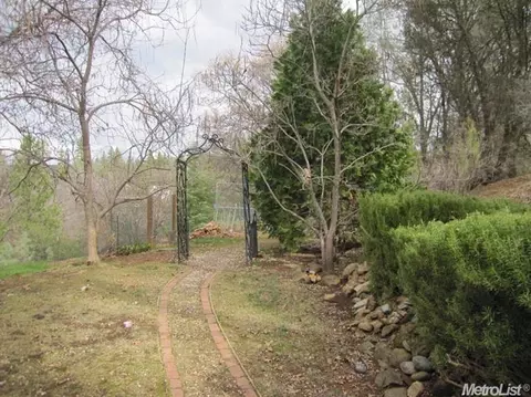 21605 Armstrong, Grass Valley, CA 95949 photo 24