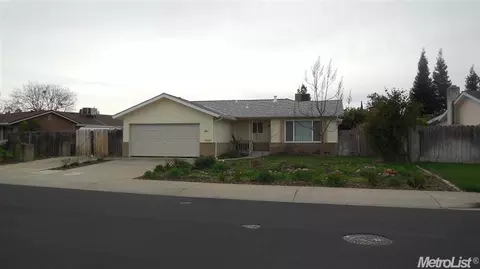 130 Ridge Dr, Lodi, CA 95240 photo 2
