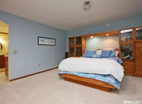 3225 Deodar St, Carmichael, CA 95608 photo 15