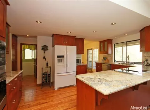 3225 Deodar St, Carmichael, CA 95608 photo 6