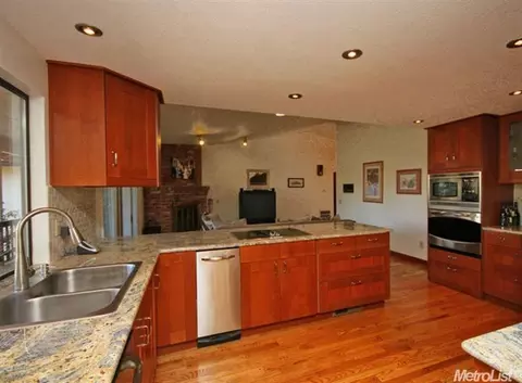 3225 Deodar St, Carmichael, CA 95608 photo 9