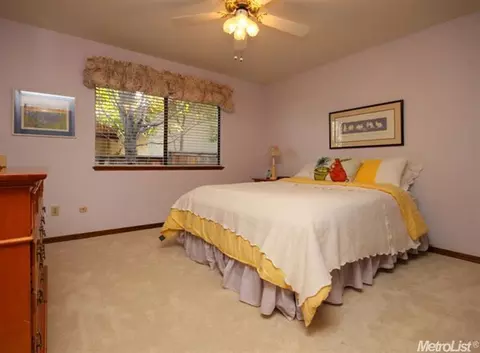 3225 Deodar St, Carmichael, CA 95608 photo 19