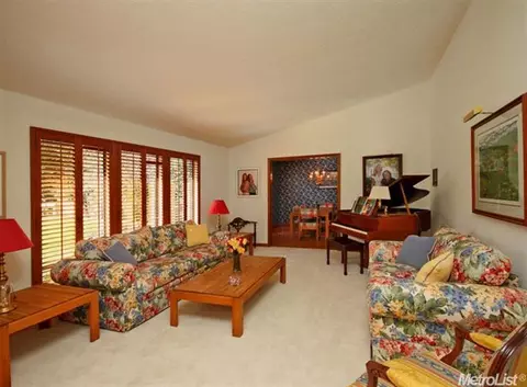 3225 Deodar St, Carmichael, CA 95608 photo 4