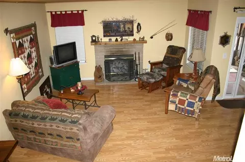 1112 Cedar Creek Dr #3, Modesto, CA 95355 photo 2