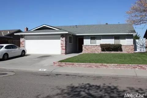 813 Nottingham Dr, Manteca, CA 95336 photo 1