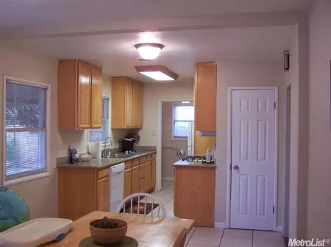 805 Norwegian Ave, Modesto, CA 95350 photo 11