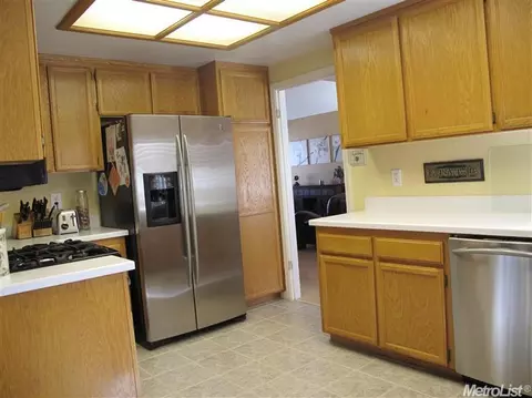 110 Cedar Mountain Dr, Tracy, CA 95376 photo 2