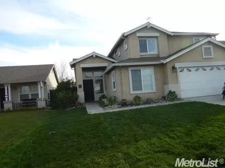 818 Granite Ave, Lathrop, CA 95330 photo 4
