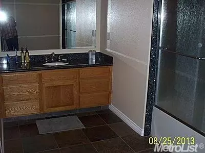 2825 Adair Rd, Modesto, CA 95358 photo 9