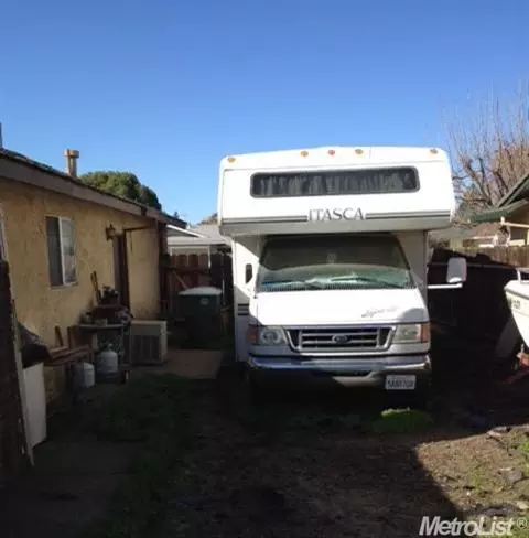 1126 Mammoth Dr, Manteca, CA 95337 photo 5