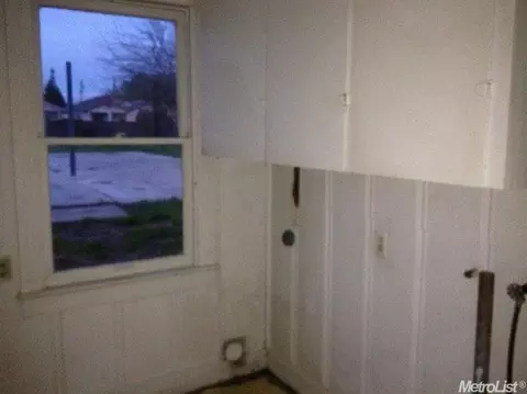 921 Chicago Ave, Modesto, CA 95351 photo 5