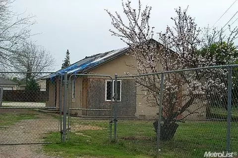921 Chicago Ave, Modesto, CA 95351 photo 1
