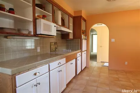 5130 Schuyler Dr, Carmichael, CA 95608 photo 3