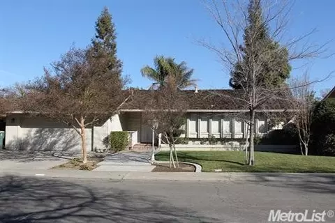 1113 Salisbury Ln, Modesto, CA 95350 photo 1