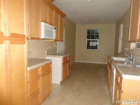 420 Jacobs Dr, Merced, CA 95348 photo 2