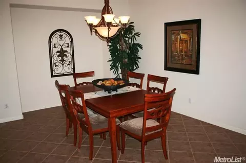 822 Wild Berry Loop, Rocklin, CA 95765 photo 4