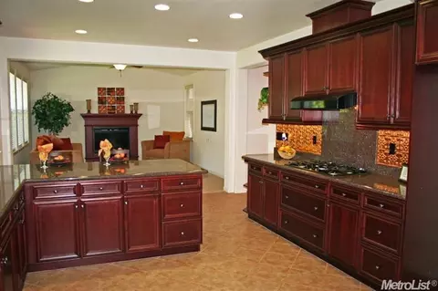 822 Wild Berry Loop, Rocklin, CA 95765 photo 7