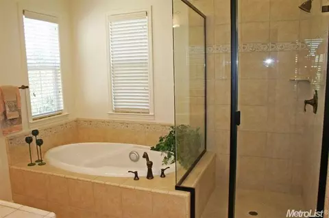 822 Wild Berry Loop, Rocklin, CA 95765 photo 14