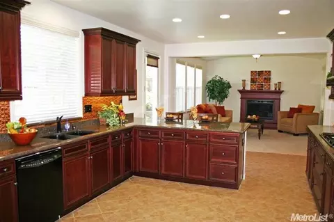 822 Wild Berry Loop, Rocklin, CA 95765 photo 6