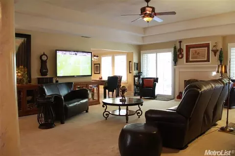 2331 Grenoble Dr, Lodi, CA 95242 photo 5